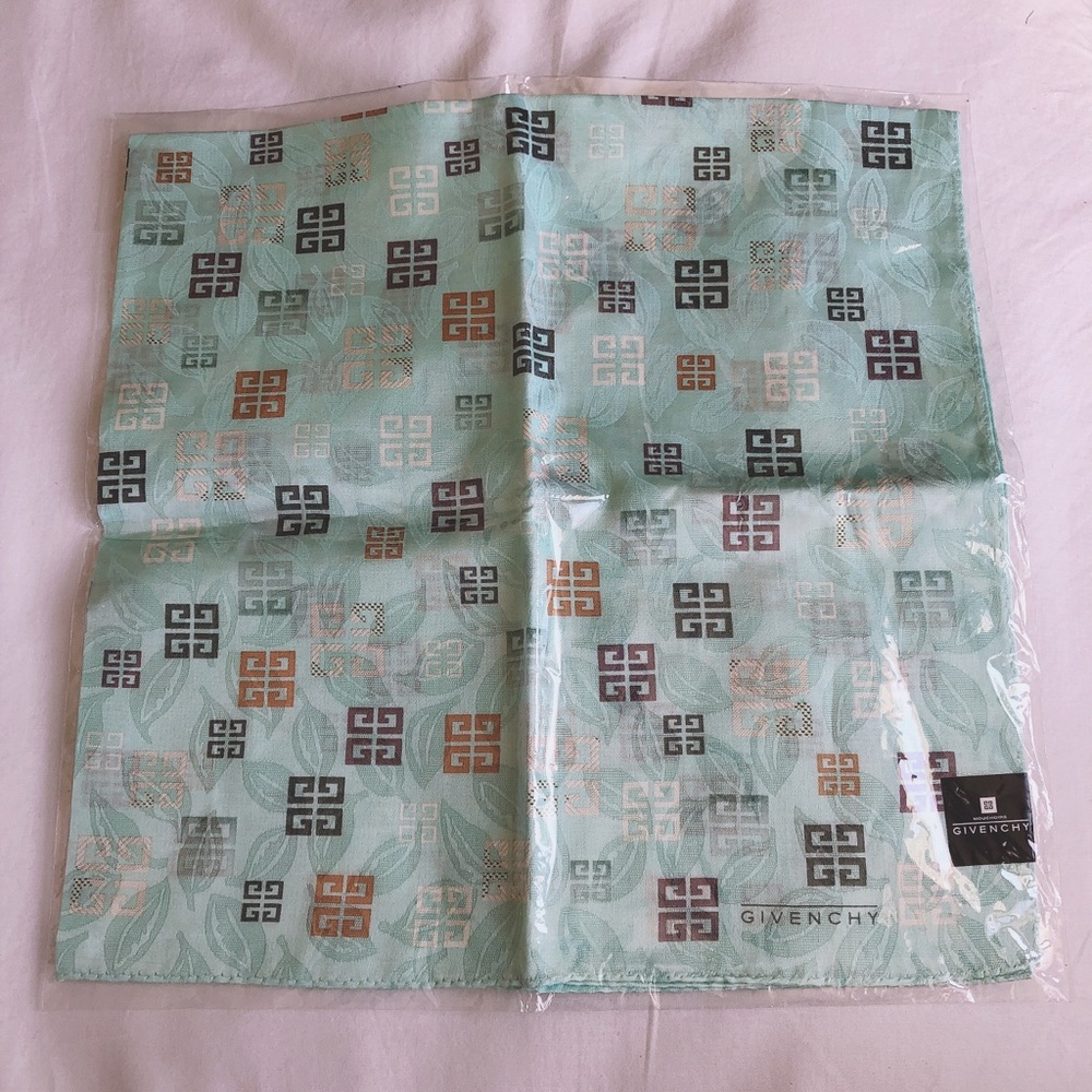 Rare GIVENCHY classic logo handkerchiefs, Scarves - Picture 6 of 8